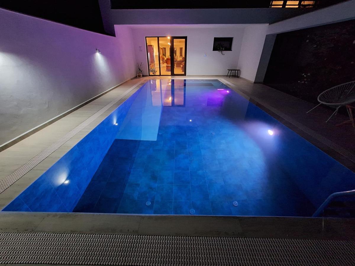 Trend Bed & Breakfast Arad Exterior photo