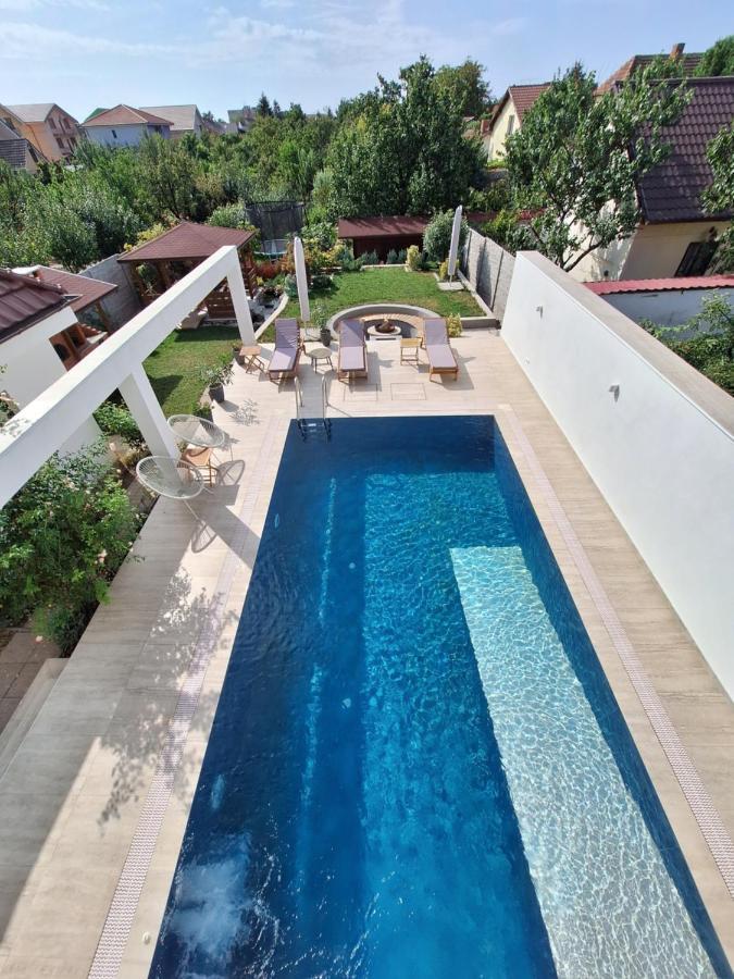Trend Bed & Breakfast Arad Exterior photo