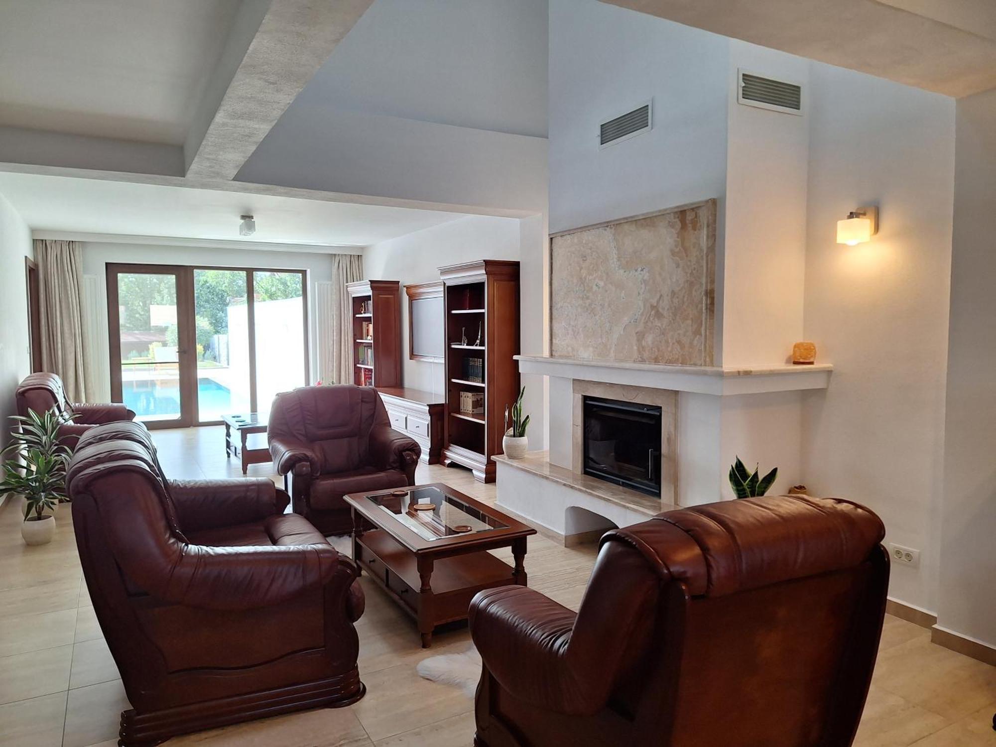 Trend Bed & Breakfast Arad Exterior photo