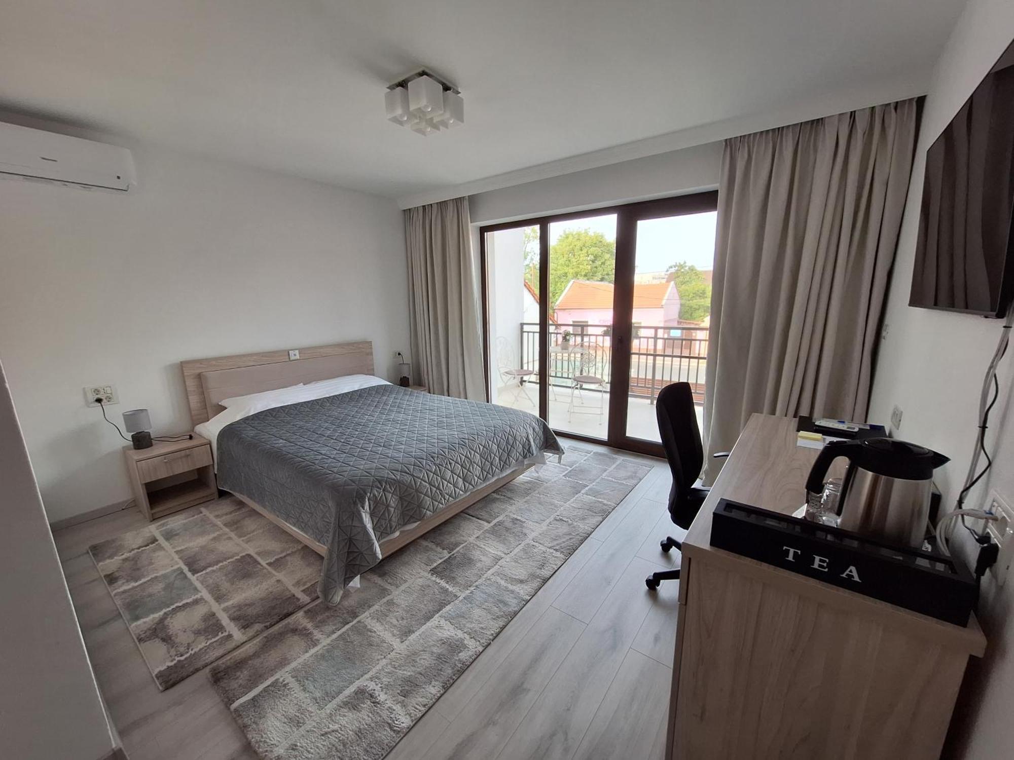 Trend Bed & Breakfast Arad Exterior photo