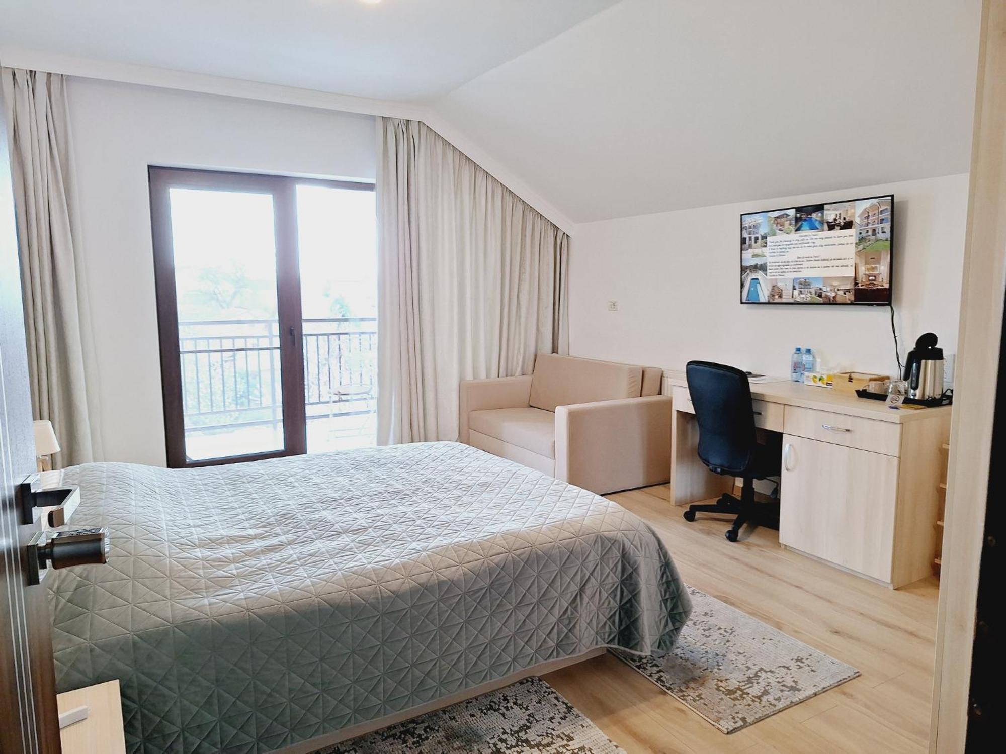 Trend Bed & Breakfast Arad Exterior photo