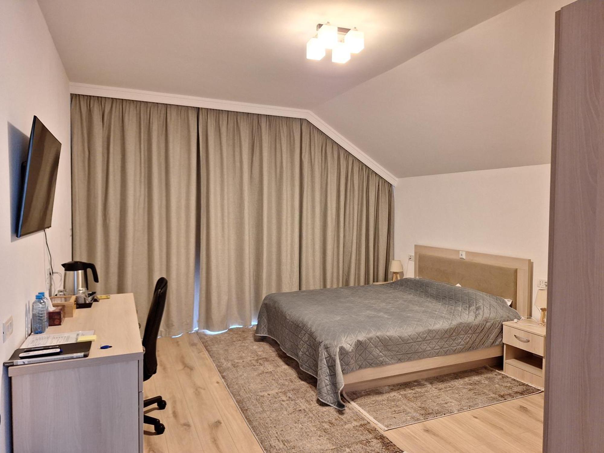 Trend Bed & Breakfast Arad Exterior photo