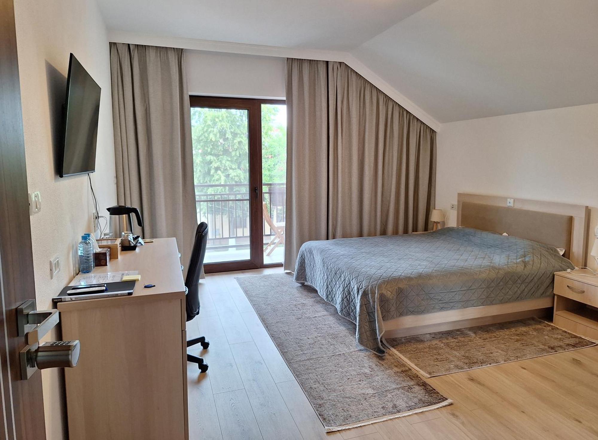 Trend Bed & Breakfast Arad Exterior photo