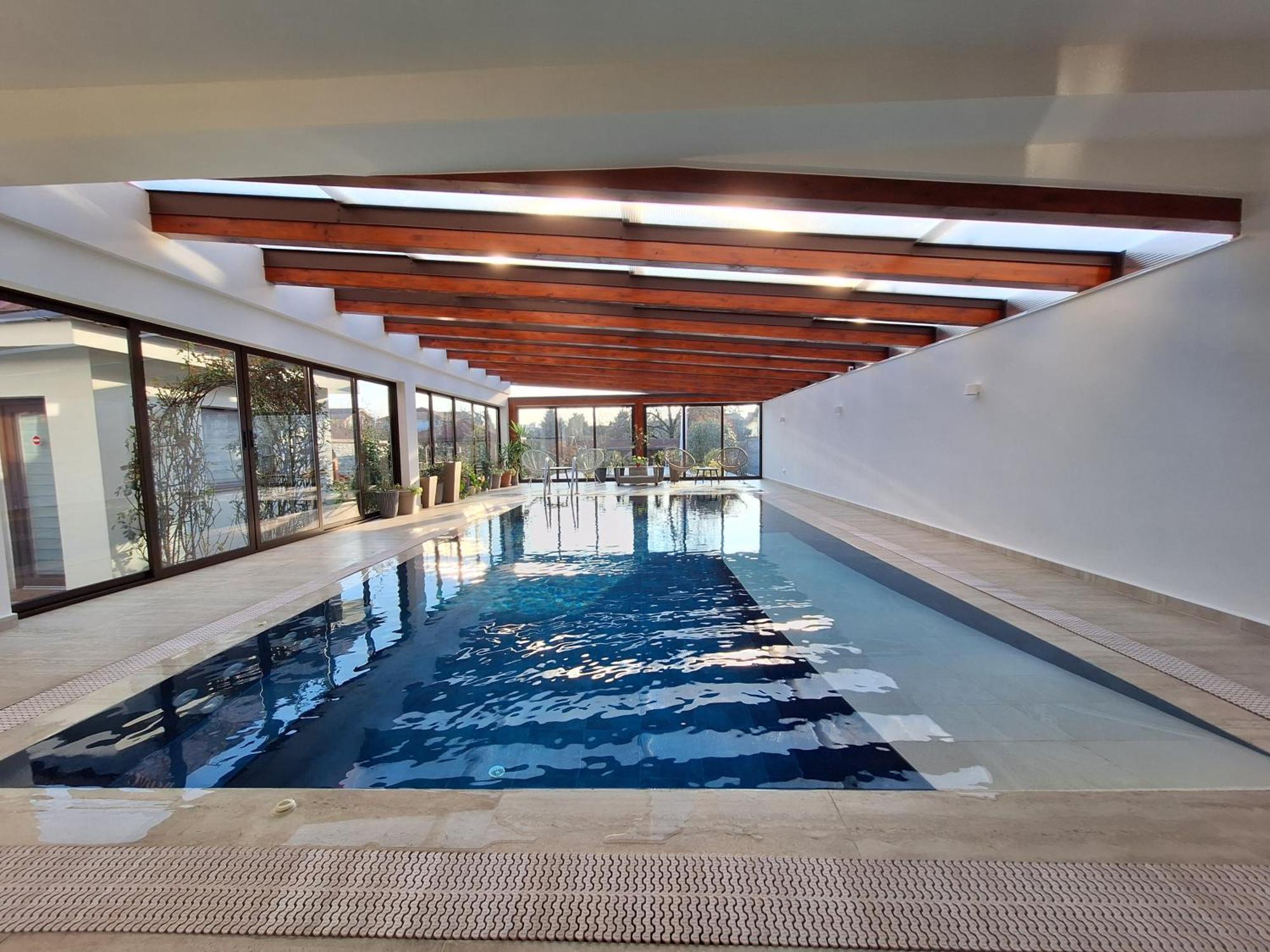 Trend Bed & Breakfast Arad Exterior photo